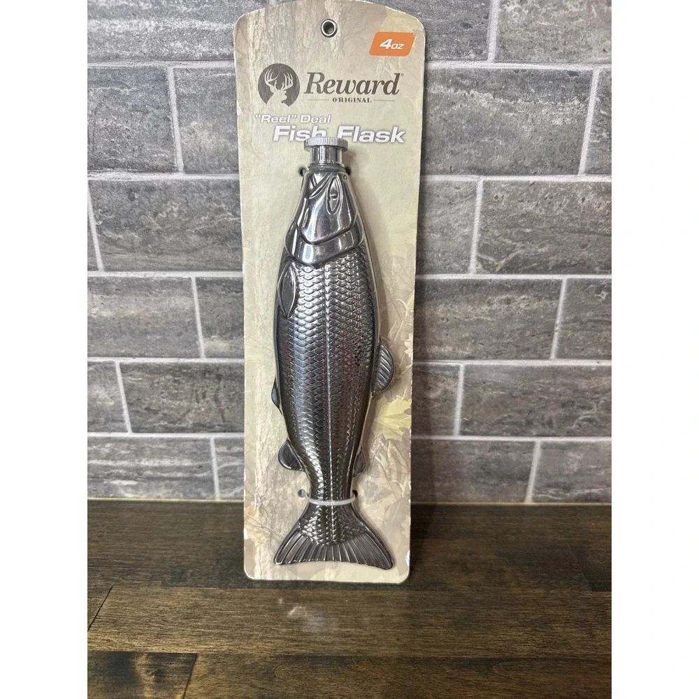 Reward‎ Original Reel Deal Fish Flask 4oz Stainless Steel Silver Novelty Gift